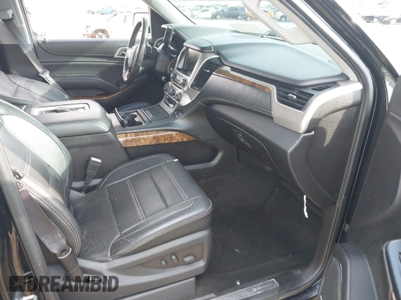 2015 GMC Yukon Denali with VIN 1GKS1CKJ8FR612971, listed as a IAAI auction lot 41519689 with 197,003 mi miles. Bid and sale history available at carsss.com. Image 5.