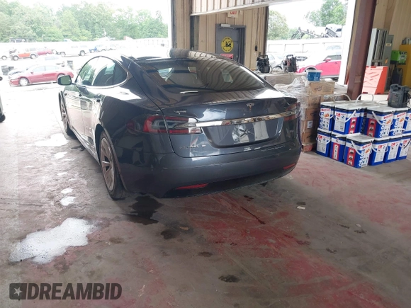 2018 Tesla Model S 75D with VIN 5YJSA1E28JF298208, listed as a IAAI auction lot 42438793 with Not provided miles and . Bid and sale history available at DreamBid. Image 3.