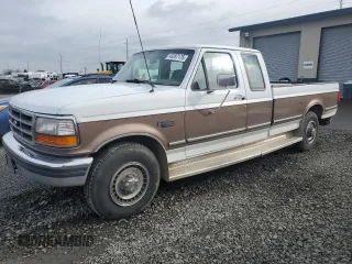 1993 Ford F-250 with VIN 1FTHX25M9PKB72693, listed as a Copart auction lot 43287175 with 109,292 mi miles and Salvage Title. Bid and sale history available at carsss.com. Image 1.