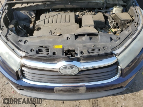 2015 Toyota Highlander Limited with VIN 5TDDKRFH5FS151919, listed as a Copart auction lot 59583645 with 105,543 mi miles and Salvage title. Bid and sale history available at DreamBid. Image 12.