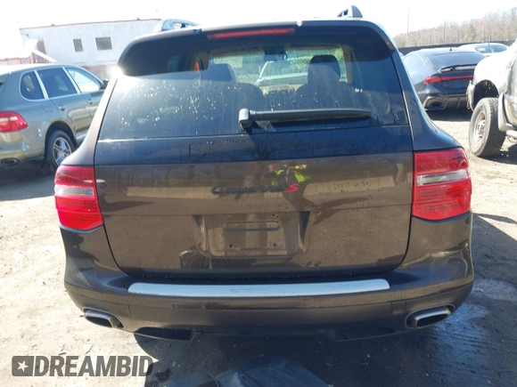 2010 Porsche Cayenne z VIN WP1AA2AP0ALA02855, wystawiony jako IAAI lot #38917556 z przebiegiem 86 881 mil mil oraz . Historia ofert i sprzedaży dostępna na DreamBid. Obrazek 17.