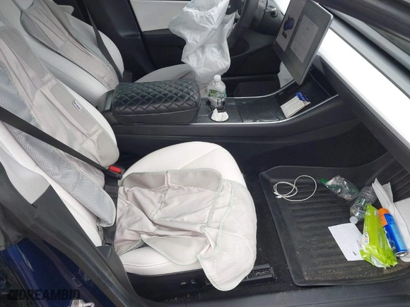 2019 Tesla Model 3 Mid Range with VIN 5YJ3E1EA6KF332812, listed as a IAAI auction lot 41586157 with 80,230 mi miles. Bid and sale history available at carsss.com. Image 5.