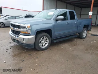 2016 Chevrolet Silverado 1500 LT with VIN 1GCRCREC5GZ165179, listed as a IAAI auction lot 40793646 with 86,505 mi miles. Bid and sale history available at carsss.com. Image 17.