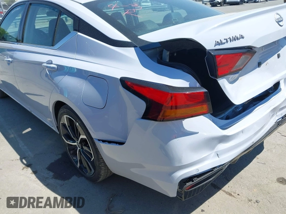 2025 Nissan Altima SR with VIN 1N4BL4CV6SN362215, listed as a IAAI auction lot 42057026 with 3,467 mi miles and . Bid and sale history available at DreamBid. Image 17.