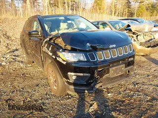 2017 Jeep Compass Latitude z VIN 3C4NJDBB3HT660959, wystawiony jako IAAI lot #41118574 z przebiegiem 114 643 mil mil oraz . Historia ofert i sprzedaży dostępna na DreamBid. Obrazek 6.