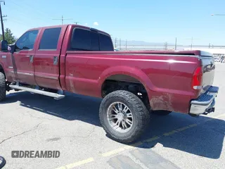 2006 Ford F-250 XL z VIN 1FTSW21PX6EB11939, wystawiony jako IAAI lot #42272711 z przebiegiem 190 835 mil mil oraz . Historia ofert i sprzedaży dostępna na DreamBid. Obrazek 3.