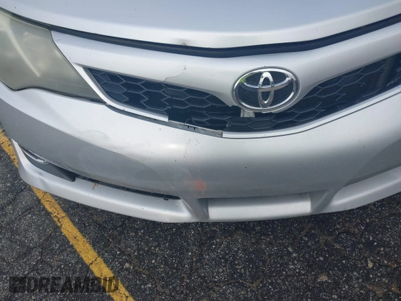 2012 Toyota Camry L with VIN 4T1BF1FK3CU087665, listed as a IAAI auction lot 41996675 with 220,465 mi miles. Bid and sale history available at carsss.com. Image 6.