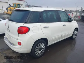 2014 FIAT 500L Easy with VIN ZFBCFABH8EZ025450, listed as a IAAI auction lot 41429105 with 199,200 mi miles and . Bid and sale history available at DreamBid. Image 4.