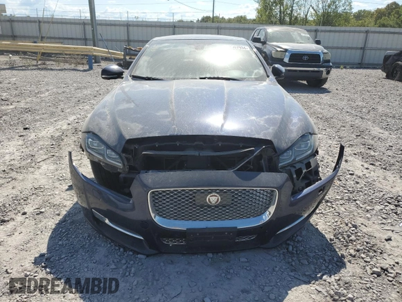 2017 Jaguar XJ with VIN SAJWJ2GD0H8W04917, listed as a Copart auction lot 72507934 with 112,042 mi miles and Salvage Title. Bid and sale history available at carsss.com. Image 5.