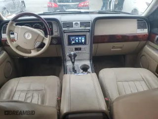 2005 Lincoln Navigator Luxury with VIN 5LMFU28505LJ06747, listed as a Copart auction lot 43131645 with 218,140 mi miles and Salvage Title. Bid and sale history available at carsss.com. Image 8.