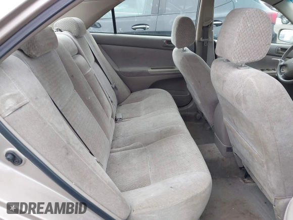 2002 Toyota Camry XLE z VIN 4T1BF32K42U533788, wystawiony jako IAAI lot #42024918 z przebiegiem 120 168 mil mil oraz . Historia ofert i sprzedaży dostępna na DreamBid. Obrazek 8.