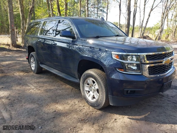 2019 Chevrolet Suburban LT with VIN 1GNSKHKC5KR333566, listed as a IAAI auction lot 41996940 with 95,807 mi miles. Bid and sale history available at carsss.com. Image 1.