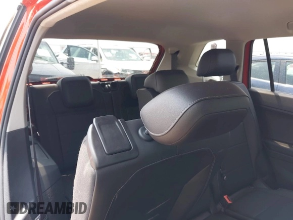 2019 Volkswagen Tiguan SE with VIN 3VV3B7AX4KM045617, listed as a IAAI auction lot 42295749 with 79,339 mi miles and . Bid and sale history available at DreamBid. Image 8.