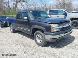 2003 Chevrolet Silverado 1500 LS with VIN 2GCEK19T931157408, listed as a IAAI auction lot 42005843 with 214,348 mi miles. Bid and sale history available at carsss.com. Image 1.