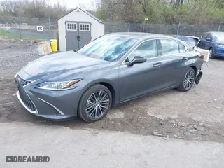 2022 Lexus ES with VIN 58ADZ1B13NU132242, listed as a IAAI auction lot 41925701 with 30,381 mi miles. Bid and sale history available at carsss.com. Image 2.