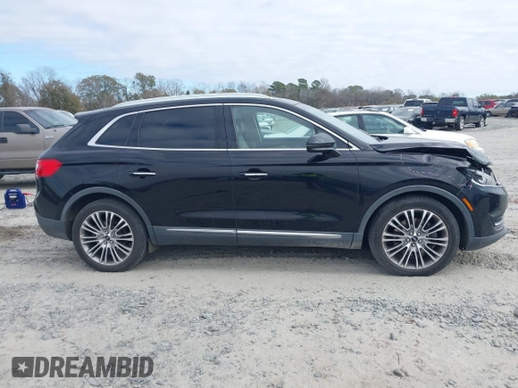 2017 Lincoln MKX Reserve with VIN 2LMPJ6LR0HBL16324, listed as a IAAI auction lot 41157696 with 118,028 mi miles. Bid and sale history available at carsss.com. Image 13.