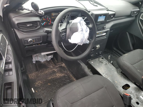 2022 Ford Police Interceptor Utility z VIN 1FM5K8AW1NNA02279, wystawiony jako Copart lot #51058345 z przebiegiem 51 337 mil mil oraz Czysty tytuł • Clean title. Historia ofert i sprzedaży dostępna na DreamBid. Obrazek 8.