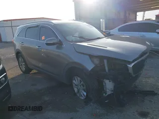 2017 Kia Sorento LX z VIN 5XYPG4A36HG245501, wystawiony jako IAAI lot #41208558 z przebiegiem Nie podano mil oraz . Historia ofert i sprzedaży dostępna na DreamBid. Obrazek 1.