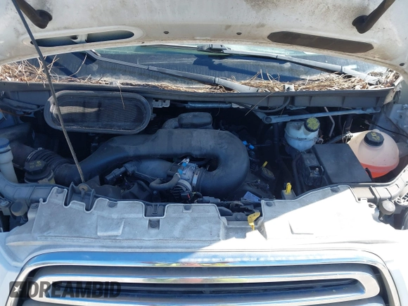 2018 Ford Transit with VIN 1FTYR1YM1JKA89833, listed as a IAAI auction lot 41833114 with 201,883 mi miles and . Bid and sale history available at DreamBid. Image 10.