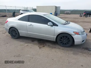 2006 Honda Civic Cpe LX with VIN 2HGFG11636H556940, listed as a IAAI auction lot 41713988 with 204,331 mi miles. Bid and sale history available at carsss.com. Image 1.