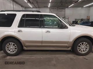 2011 Ford Expedition XLT с VIN 1FMJU1J54BEF43443, выставлен на аукционе IAAI как лот 42052349 с пробегом 194 511 миль миль и . История ставок и продаж доступна на DreamBid. Изображение 14.
