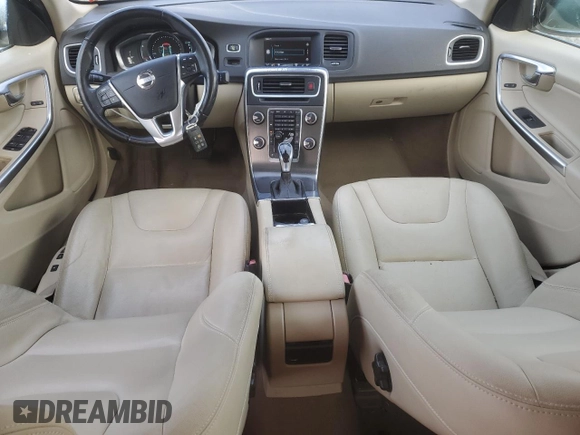 2015 Volvo S60 T5 Drive-E Premier z VIN YV126MFB2F2304526, wystawiony jako Copart lot #86641134 z przebiegiem 79 551 mil mil oraz Szkoda całkowita • Salvage title. Historia ofert i sprzedaży dostępna na DreamBid. Obrazek 8.