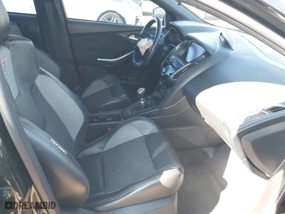 2015 Ford Focus ST with VIN 1FADP3L96FL221639, listed as a IAAI auction lot 41342369 with 110,267 mi miles. Bid and sale history available at carsss.com. Image 5.
