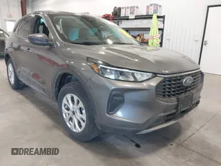 2024 Ford Escape Active with VIN 1FMCU9GN4RUA66396, listed as a IAAI auction lot 42032124 with 23,193 mi miles. Bid and sale history available at carsss.com. Image 1.