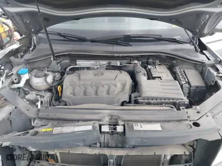 2020 Volkswagen Tiguan SE with VIN 3VV2B7AX2LM042731, listed as a IAAI auction lot 41645891 with 69,661 mi miles. Bid and sale history available at carsss.com. Image 10.