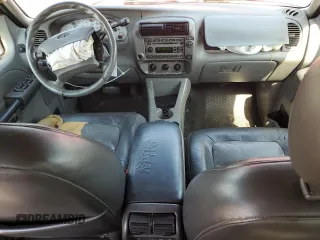 2003 Ford Explorer Sport Trac XLS с VIN 1FMZU67E13UA09380, выставлен на аукционе Copart как лот 57090195 с пробегом 223 654 миль миль и Списание • Salvage title. История ставок и продаж доступна на DreamBid. Изображение 8.