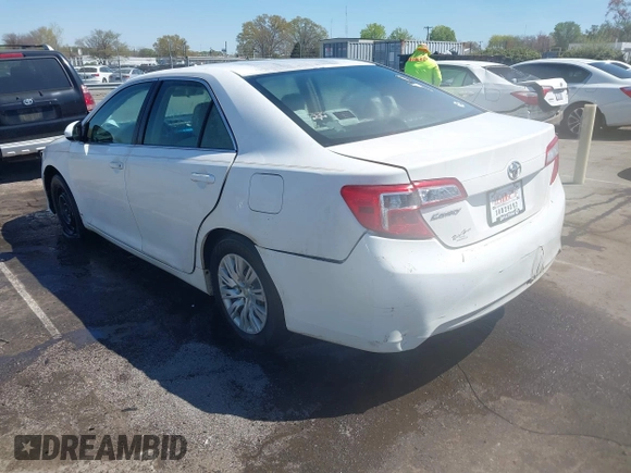 2012 Toyota Camry L with VIN 4T1BF1FK7CU505371, listed as a IAAI auction lot 41905177 with 221,661 mi miles. Bid and sale history available at carsss.com. Image 3.