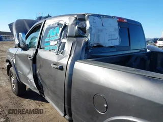 2021 Ram 2500 Laramie z VIN 3C6UR5FL7MG629012, wystawiony jako IAAI lot #41369353 z przebiegiem 168 099 mil mil oraz . Historia ofert i sprzedaży dostępna na DreamBid. Obrazek 6.