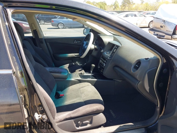 2011 Nissan Maxima 3.5 SV with VIN 1N4AA5AP2BC818198, listed as a IAAI auction lot 41864851 with 157,596 mi miles. Bid and sale history available at carsss.com. Image 5.