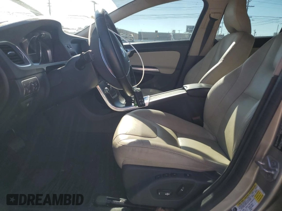 2016 Volvo V60 T5 Drive-E Premier with VIN YV140MEK4G1314347, listed as a Copart auction lot 78244784 with 128,427 mi miles and Salvage Title. Bid and sale history available at DreamBid. Image 7.