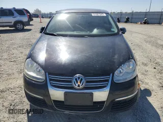2009 Volkswagen Jetta SE with VIN 3VWRZ71K39M139505, listed as a Copart auction lot 57687645 with 217,149 mi miles and Salvage title. Bid and sale history available at DreamBid. Image 5.