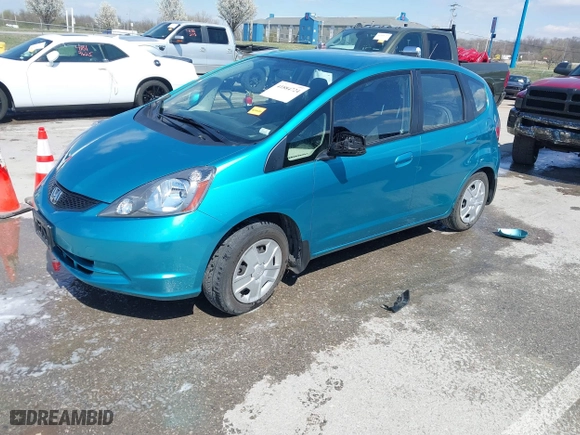 2013 Honda Fit with VIN JHMGE8H31DC061809, listed as a IAAI auction lot 41884724 with 10,713 mi miles. Bid and sale history available at carsss.com. Image 18.