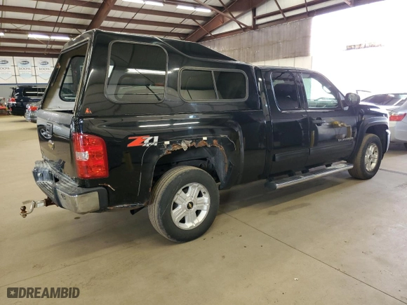 2010 Chevrolet Silverado 1500 LT with VIN 1GCSKSE35AZ228476, listed as a Copart auction lot 51791775 with 124,018 mi miles and Clean Title. Bid and sale history available at carsss.com. Image 3.