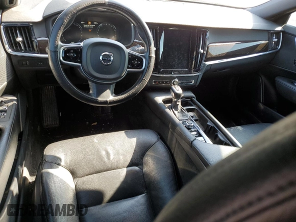 2019 Volvo S90 Momentum with VIN LVY102AK1KP089404, listed as a Copart auction lot 52358915 with 97,691 mi miles and Salvage Title. Bid and sale history available at carsss.com. Image 8.