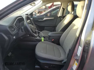 2022 Ford Escape SE z VIN 1FMCU0G64NUA88803, wystawiony jako Copart lot #46063645 z przebiegiem 45 615 mil mil oraz Szkoda całkowita • Salvage title. Historia ofert i sprzedaży dostępna na DreamBid. Obrazek 7.