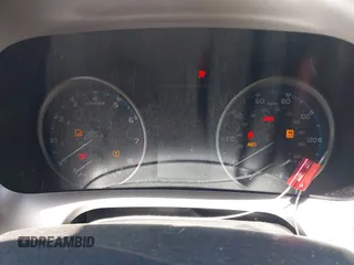 2018 Toyota RAV4 LE с VIN JTMBFREVXJJ745379, выставлен на аукционе IAAI как лот 42269832 с пробегом Не указан миль и . История ставок и продаж доступна на DreamBid. Изображение 7.