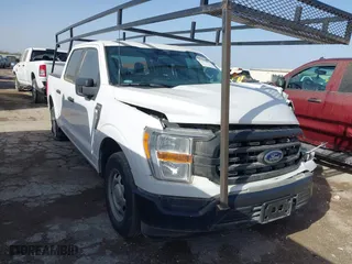 2021 Ford F-150 XL with VIN 1FTEW1CB7MKE47619, listed as a IAAI auction lot 41722491 with 44,320 mi miles. Bid and sale history available at carsss.com. Image 1.