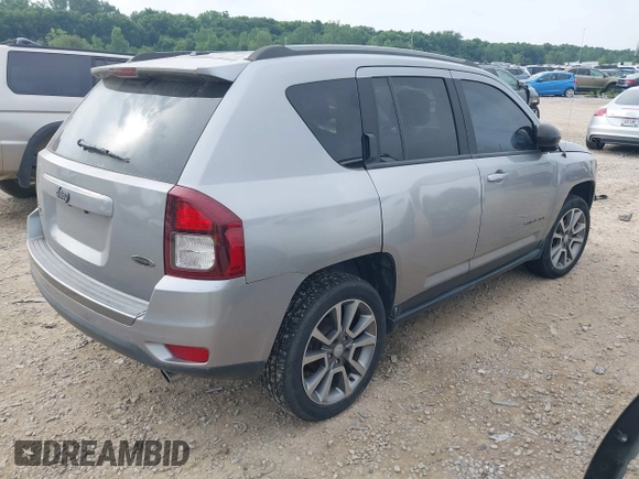 2016 Jeep Compass Sport z VIN 1C4NJDBB6GD646719, wystawiony jako IAAI lot #42756950 z przebiegiem 126 182 mil mil oraz . Historia ofert i sprzedaży dostępna na DreamBid. Obrazek 4.