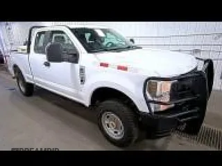 2018 Ford F-250 XL with VIN 1FT7X2B6XJEB43341, listed as a IAAI auction lot 42559799 with 191,877 mi miles and . Bid and sale history available at DreamBid. Image 40.
