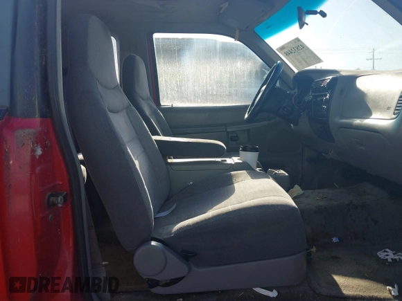 1996 Ford Explorer с VIN 1FMCU24X3TUB50343, выставлен на аукционе IAAI как лот 42832448 с пробегом 210 359 миль миль и . История ставок и продаж доступна на DreamBid. Изображение 5.