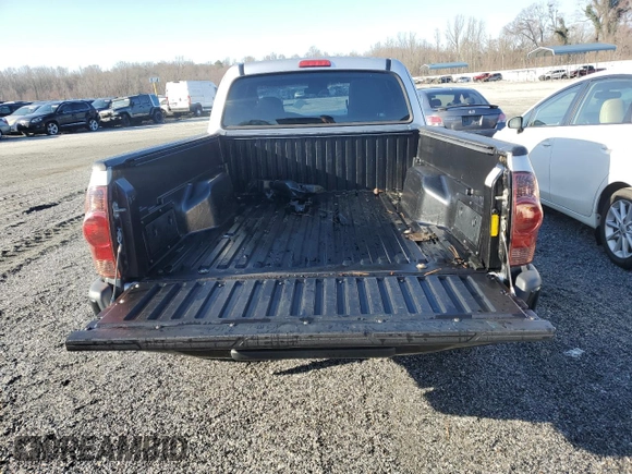 2013 Toyota Tacoma z VIN 5TFUX4EN1DX016584, wystawiony jako Copart lot #48462975 z przebiegiem 130 712 mil mil oraz Szkoda całkowita • Salvage title. Historia ofert i sprzedaży dostępna na DreamBid. Obrazek 6.