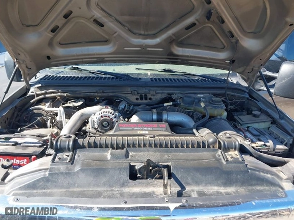 2004 Ford Super Duty F-250 XL with VIN 1FTNW21P44EC72300, listed as a IAAI auction lot 41841910 with 211,503 mi miles. Bid and sale history available at carsss.com. Image 10.
