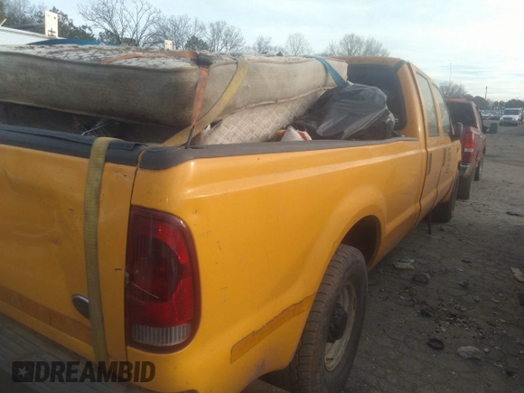 2001 Ford F-250 XL with VIN 1FTNW20L11EC09603, listed as a IAAI auction lot 41454704 with 372,531 mi miles and . Bid and sale history available at DreamBid. Image 4.
