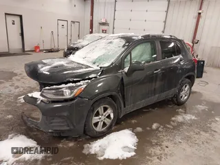 2019 Chevrolet Trax LT z VIN 3GNCJLSB9KL345048, wystawiony jako IAAI lot #41599824 z przebiegiem Nie podano mil oraz . Historia ofert i sprzedaży dostępna na DreamBid. Obrazek 2.