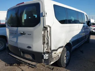 2021 Ford Transit Passenger XL z VIN 1FBAX2Y89MKA49850, wystawiony jako IAAI lot #41602893 z przebiegiem 74 248 mil mil oraz . Historia ofert i sprzedaży dostępna na DreamBid. Obrazek 4.