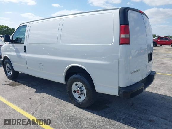 2017 GMC Savana Cargo Van with VIN 1GTW7AFFXH1178804, listed as a IAAI auction lot 42169963 with 157,851 mi miles. Bid and sale history available at carsss.com. Image 3.